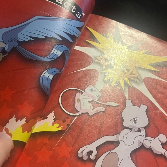 Pokémon Classic Collector’s Handbook ( official Guide to the First 151 Pokémon - Picture 5 of 7